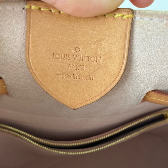 Authentic Louis Vuitton Purse - Picture 3 of 4